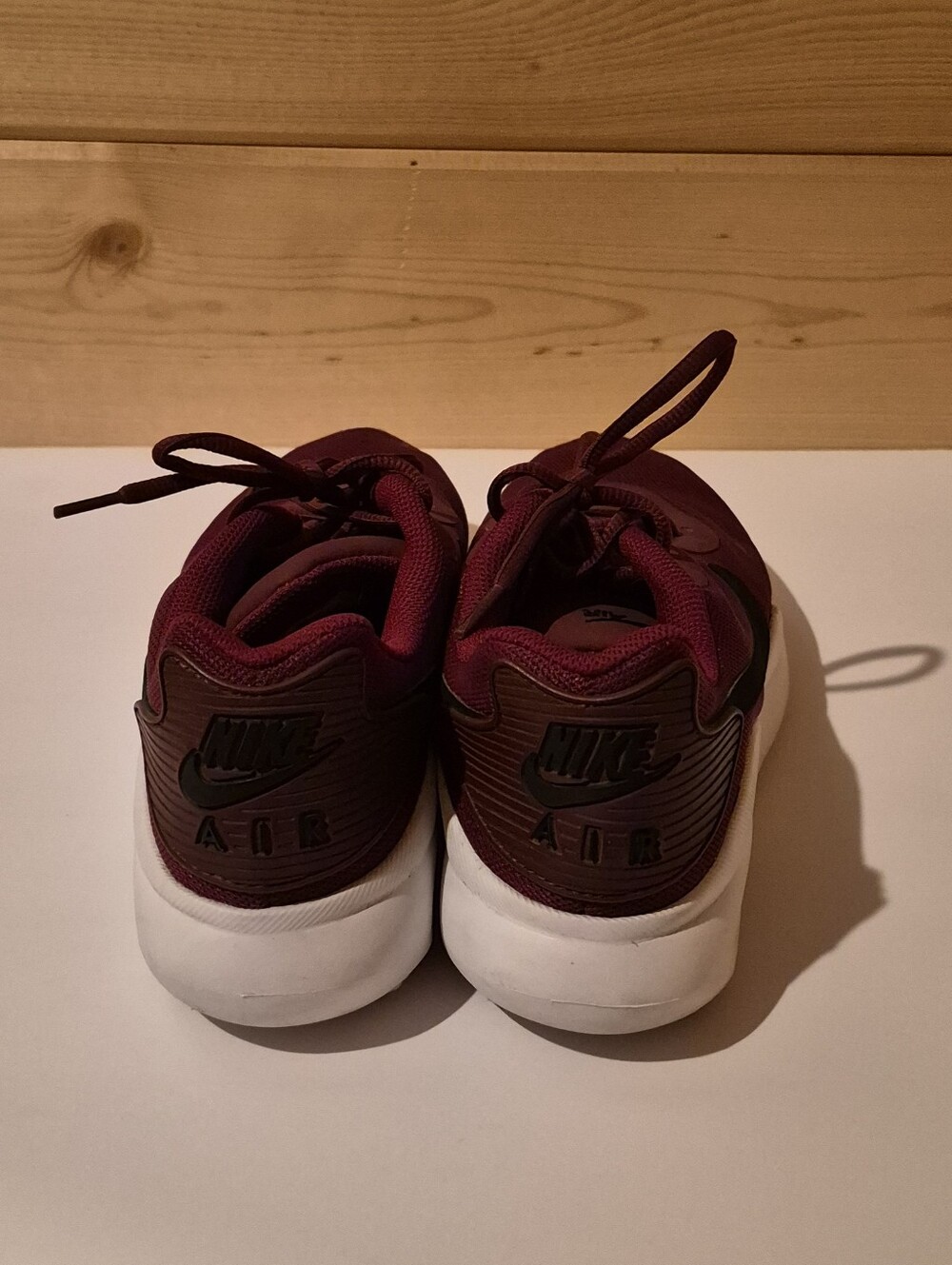 Nike Women's Athletic Shoes - Maroon and Black Size 8 - Picture 3 of 8